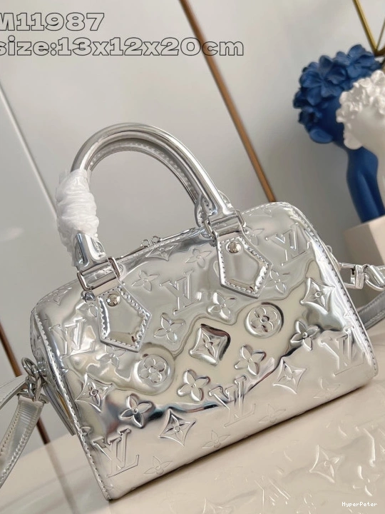 20 LOUIS VUITTON BANDOULIÈRE SPEEDY 0801
